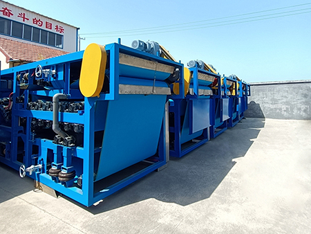 汙泥處理怕(pà)煩惱(nǎo),“汙泥連續(xù)深度脫水設備”少不了